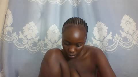 Snapshot of prettydarkskin002 chatting on 02/15/25, 11:50 SHANIA online show from 02/15/25, 11:50