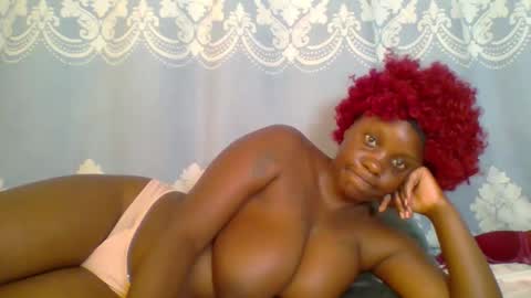 Snapshot of prettydarkskin002 chatting on 04/10/26, 06:51 SHANIA online show from 04/10/26, 06:51