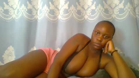 Snapshot of prettydarkskin002 chatting on 05/03/26, 09:15 SHANIA online show from 05/03/26, 09:15
