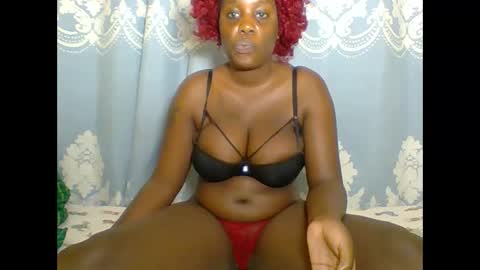 Snapshot of prettydarkskin002 chatting on 05/18/26, 11:54 SHANIA online show from 05/18/26, 11:54