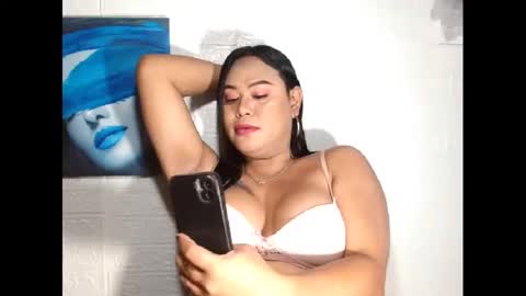 prettydiannara online show from 01/13/25, 12:51