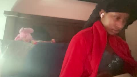 prettyfacefemale online show from 04/22/26, 06:49