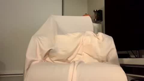 Pretty or Flacka  online show from 11/14/25, 08:35