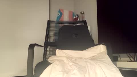 Pretty or Flacka  online show from 02/25/26, 08:35