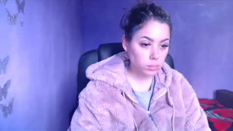 prettyjulliette online show from 01/04/25, 10:05