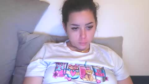 prettyjulliette online show from 12/17/25, 02:34