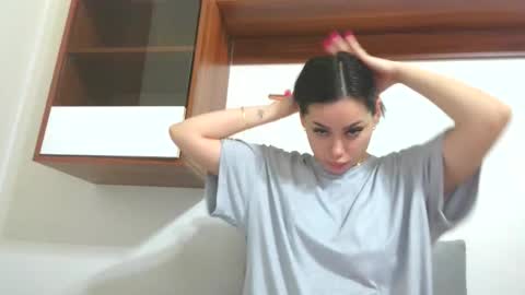 prettyjulliette online show from 03/17/26, 01:47