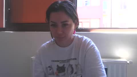 Snapshot of prettyjulliette chatting on 05/05/26, 10:56 prettyjulliette online show from 05/05/26, 10:56