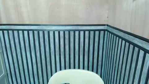 Kate online show from 10/17/25, 03:42