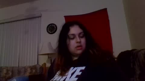 Snapshot of prettylillyy02 chatting on 01/16/25, 01:27 lilly333 online show from 01/16/25, 01:27