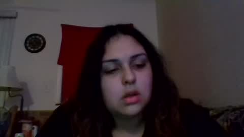 Snapshot of prettylillyy02 chatting on 01/25/25, 04:13 lilly333 online show from 01/25/25, 04:13