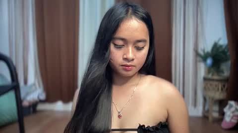 prettylittle_lady online show from 11/12/25, 11:21