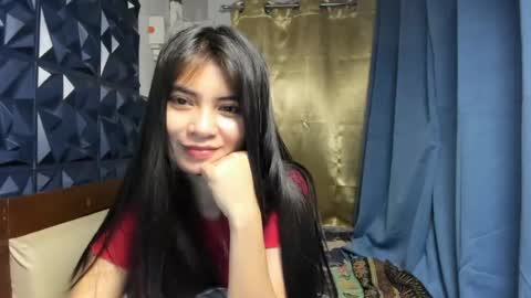 Snapshot of prettylittle_lady chatting on 06/24/26, 02:49 prettylittle_lady online show from 06/24/26, 02:49