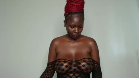 Snapshot of prettyliz1999 chatting on 01/11/25, 09:04 Lizzy online show from 01/11/25, 09:04