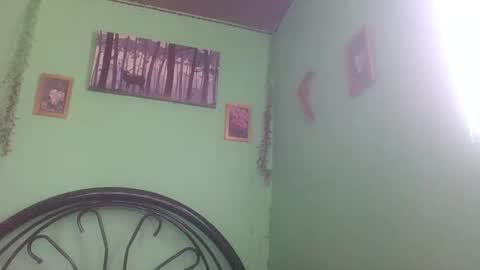 prettymae756493 online show from 04/01/26, 03:40