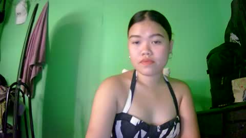 Snapshot of prettymae756493 chatting on 06/16/26, 11:18 prettymae756493 online show from 06/16/26, 11:18