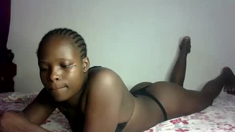 Snapshot of prettymelly_ chatting on 02/17/25, 01:21 Melly online show from 02/17/25, 01:21