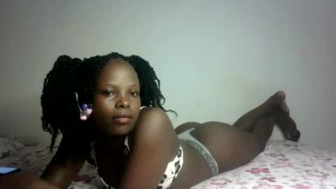 Snapshot of prettymelly_ chatting on 03/03/25, 06:55 Melly online show from 03/03/25, 06:55