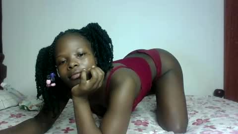 Snapshot of prettymelly_ chatting on 03/07/25, 01:42 Melly online show from 03/07/25, 01:42