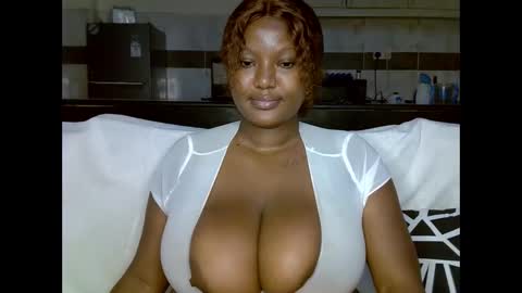 Snapshot of prettypearl_ chatting on 12/03/24, 01:52 pearl online show from 12/03/24, 01:52