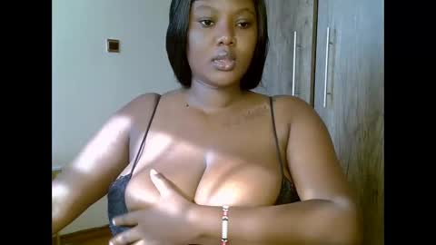 Snapshot of prettypearl_ chatting on 01/24/25, 05:53 pearl online show from 01/24/25, 05:53