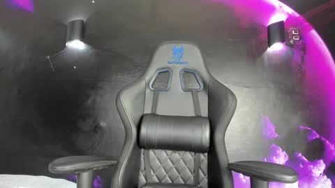 Snapshot of prettypervyx chatting on 12/01/24, 05:46 Laura Onlyfans 40OFF online show from 12/01/24, 05:46