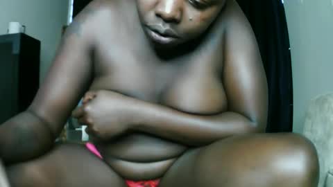 prettyreen online show from 12/04/25, 02:48