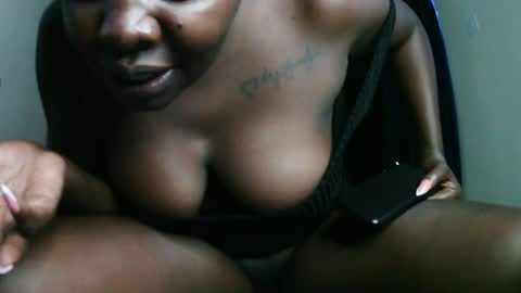 Snapshot of prettyreen chatting on 07/07/26, 09:35 prettyreen online show from 07/07/26, 09:35