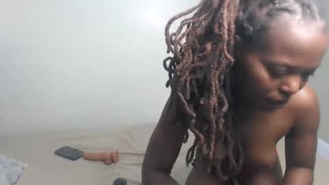 Rosalia online show from 02/19/26, 01:18