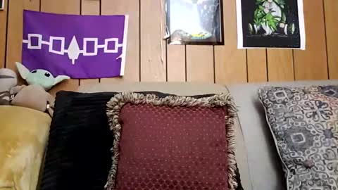 prettysolidd7 online show from 01/13/25, 11:41