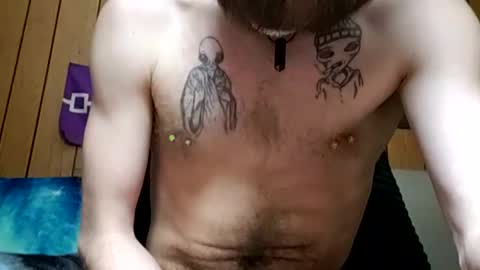 prettysolidd7 online show from 02/19/25, 03:28