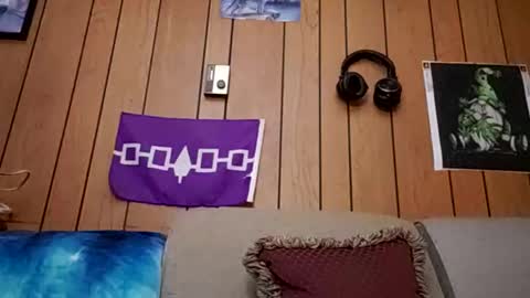 prettysolidd7 online show from 02/23/25, 02:51