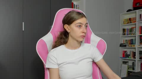 Sophie  next stream will be at Monday  i will wait you guys  online show from 10/02/25, 05:47