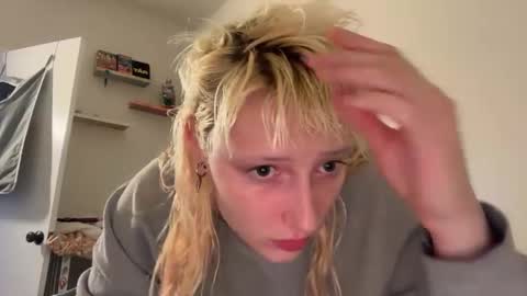 Dahlia online show from 01/27/25, 03:47