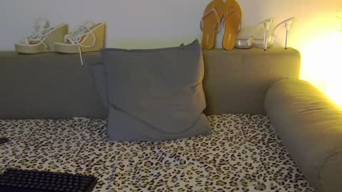 prettyvanessa online show from 01/06/25, 10:35