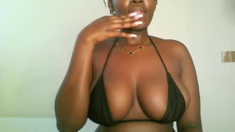 Snapshot of prettyvishy chatting on 03/06/25, 06:41 prettyvishy online show from 03/06/25, 06:41