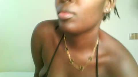 Snapshot of prettyvishy chatting on 03/06/25, 09:47 prettyvishy online show from 03/06/25, 09:47