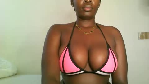 Snapshot of prettyvishy chatting on 03/07/25, 06:24 prettyvishy online show from 03/07/25, 06:24