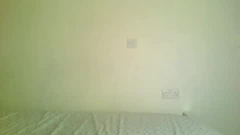 Snapshot of prettyvishy chatting on 10/28/25, 05:37 prettyvishy online show from 10/28/25, 05:37