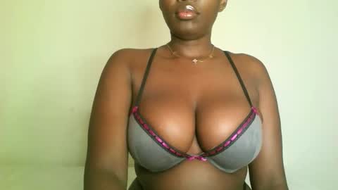 Snapshot of prettyvishy chatting on 02/12/26, 02:28 prettyvishy online show from 02/12/26, 02:28