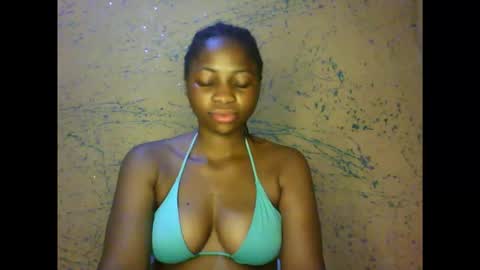 Snapshot of prettyxxpac chatting on 02/22/26, 01:18 prettyxxpac online show from 02/22/26, 01:18