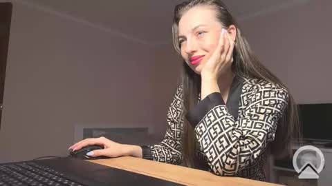 prettyyy_angel online show from 10/25/25, 10:34