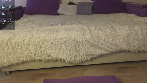 Kitty online show from 04/11/26, 07:45