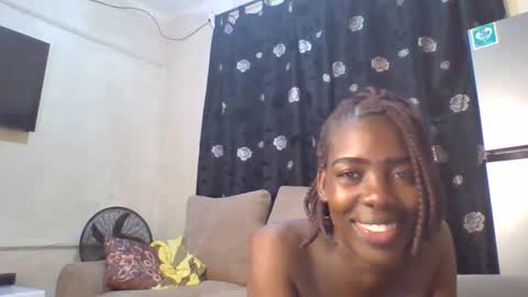 prettyzuzu online show from 09/24/25, 08:45