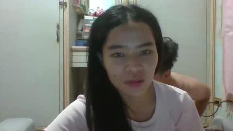 Snapshot of prety784828 chatting on 11/12/25, 03:23 prety784828 online show from 11/12/25, 03:23