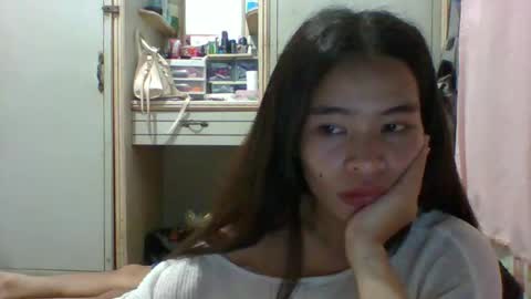 Snapshot of prety784828 chatting on 04/21/26, 12:33 prety784828 online show from 04/21/26, 12:33
