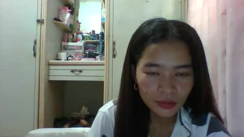Snapshot of prety784828 chatting on 05/14/26, 01:01 prety784828 online show from 05/14/26, 01:01