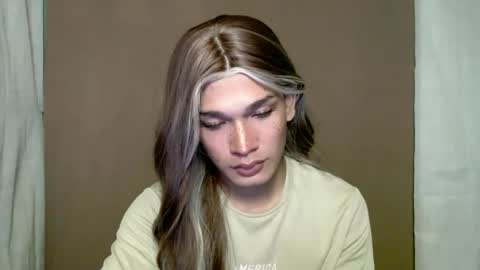 Snapshot of pricelessbeautyxxx chatting on 12/05/25, 06:26 TINA online show from 12/05/25, 06:26