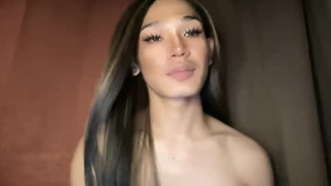 Snapshot of pricelessbeautyxxx chatting on 01/12/26, 11:48 TINA online show from 01/12/26, 11:48