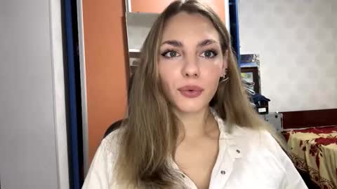 Amelia online show from 11/20/25, 06:29